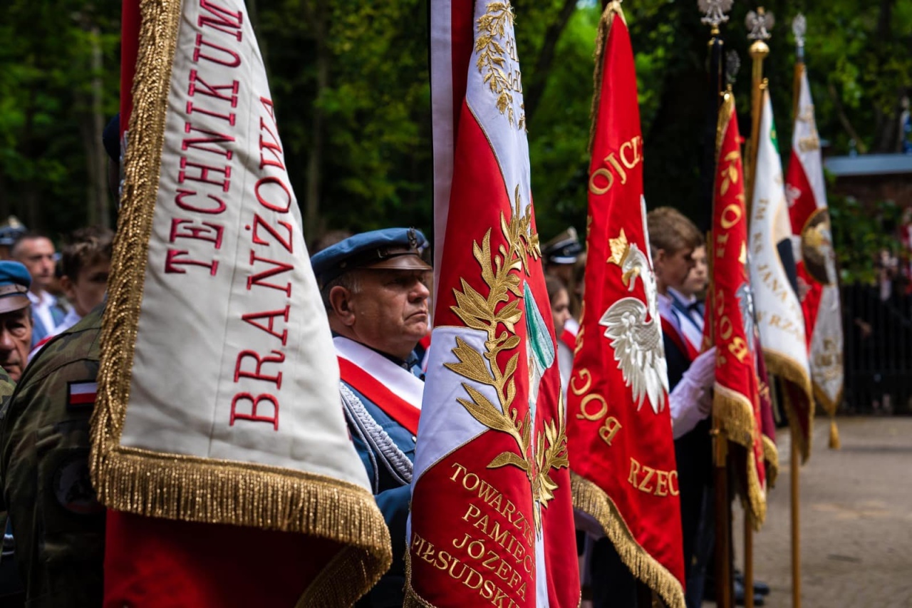 Pogrzeb Mateusza Sitka - fot. 1 Warszawska Brygada Pancerna [12.06.2024] - zdjęcie #9 - eOstroleka.pl
