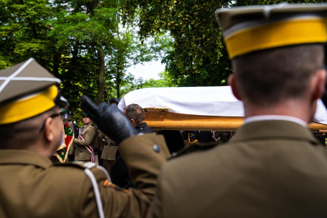 Pogrzeb Mateusza Sitka - fot. 1 Warszawska Brygada Pancerna [12.06.2024] - zdjęcie #11 - eOstroleka.pl