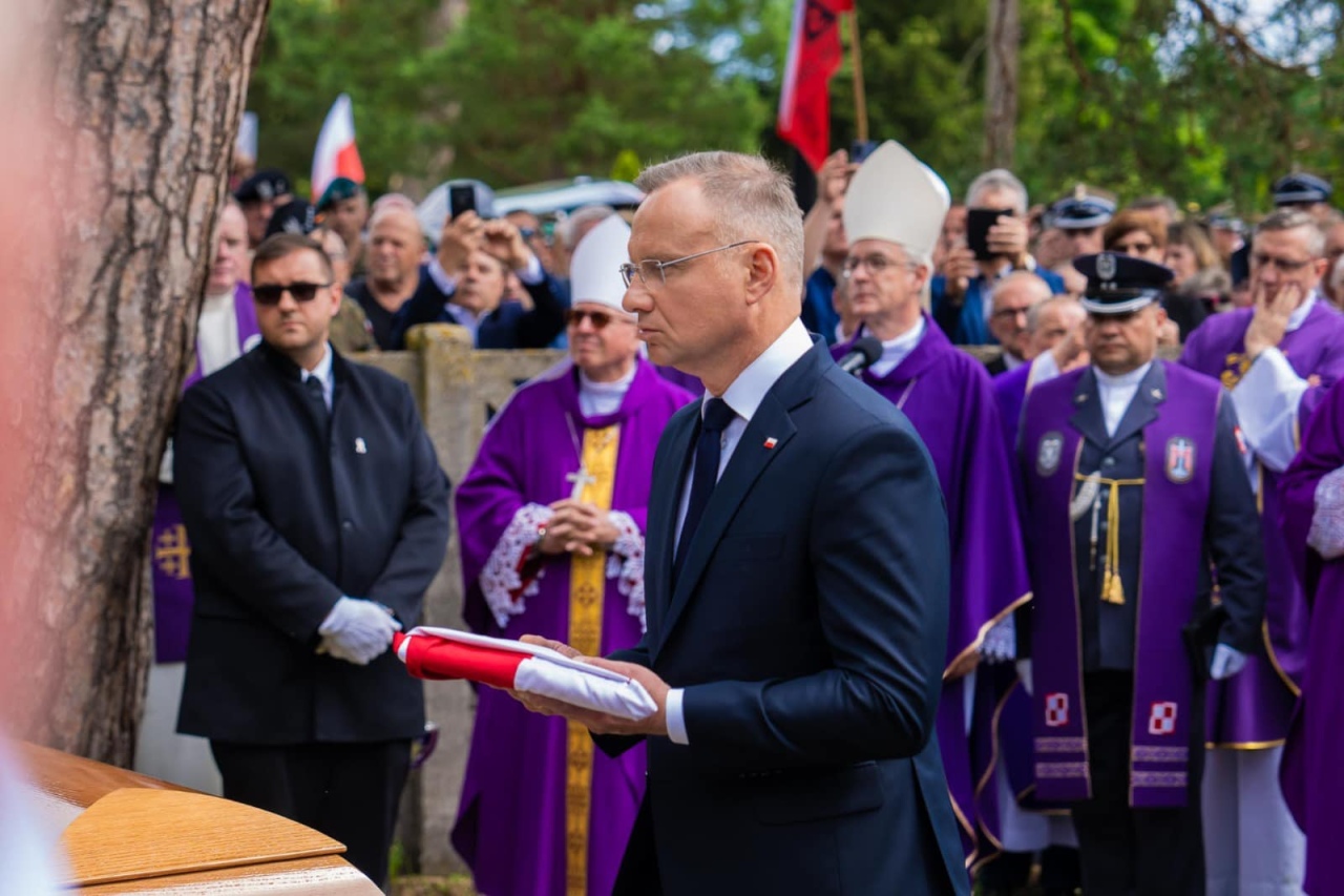 Pogrzeb Mateusza Sitka - fot. 1 Warszawska Brygada Pancerna [12.06.2024] - zdjęcie #18 - eOstroleka.pl