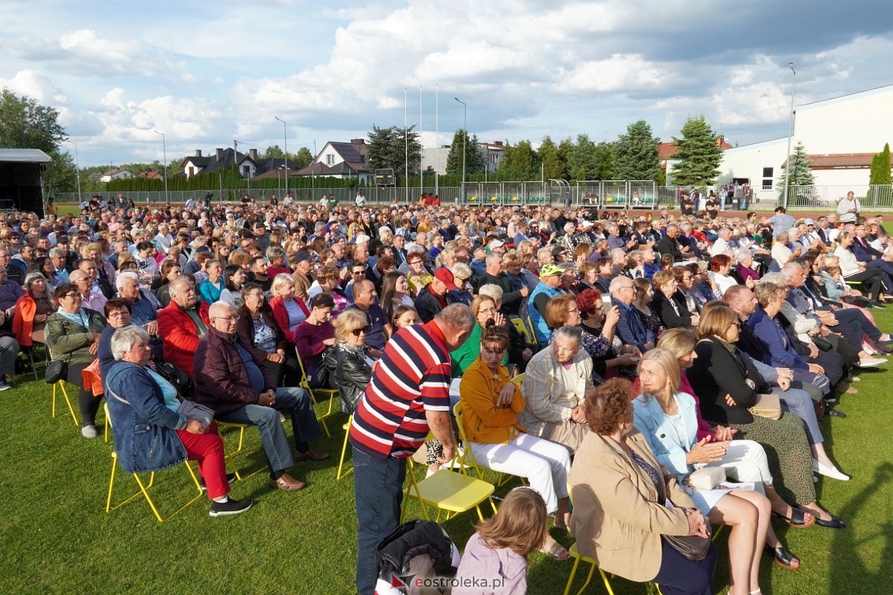 Koncert Zespołu Pieśni i Tańca Mazowsze w Lelisie [12.06.2024] - zdjęcie #159 - eOstroleka.pl