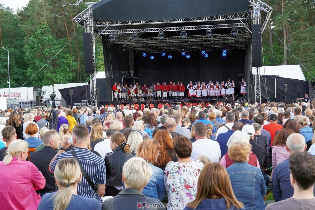 Koncert Zespołu Pieśni i Tańca Mazowsze w Lelisie [12.06.2024] - zdjęcie #157 - eOstroleka.pl