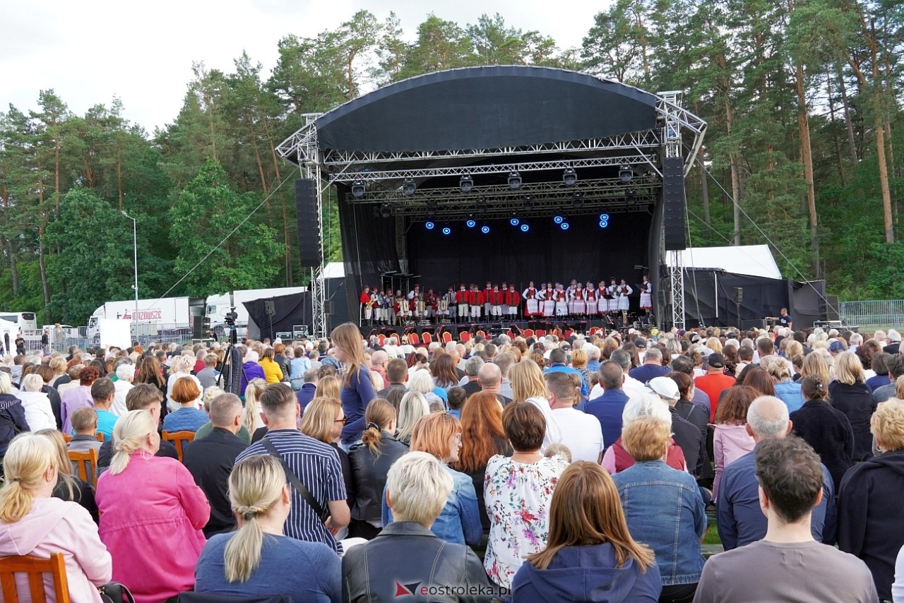 Koncert Zespołu Pieśni i Tańca Mazowsze w Lelisie [12.06.2024] - zdjęcie #156 - eOstroleka.pl
