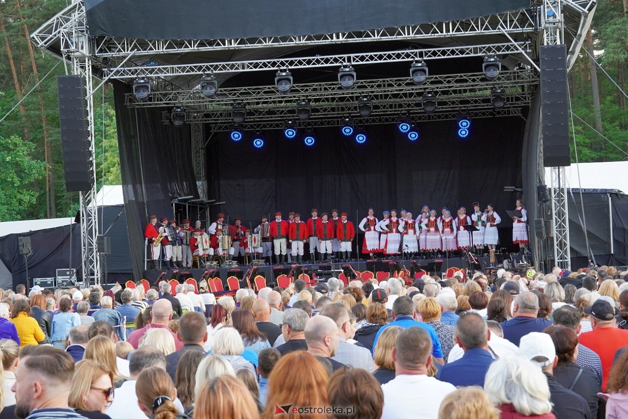 Koncert Zespołu Pieśni i Tańca Mazowsze w Lelisie [12.06.2024] - zdjęcie #154 - eOstroleka.pl