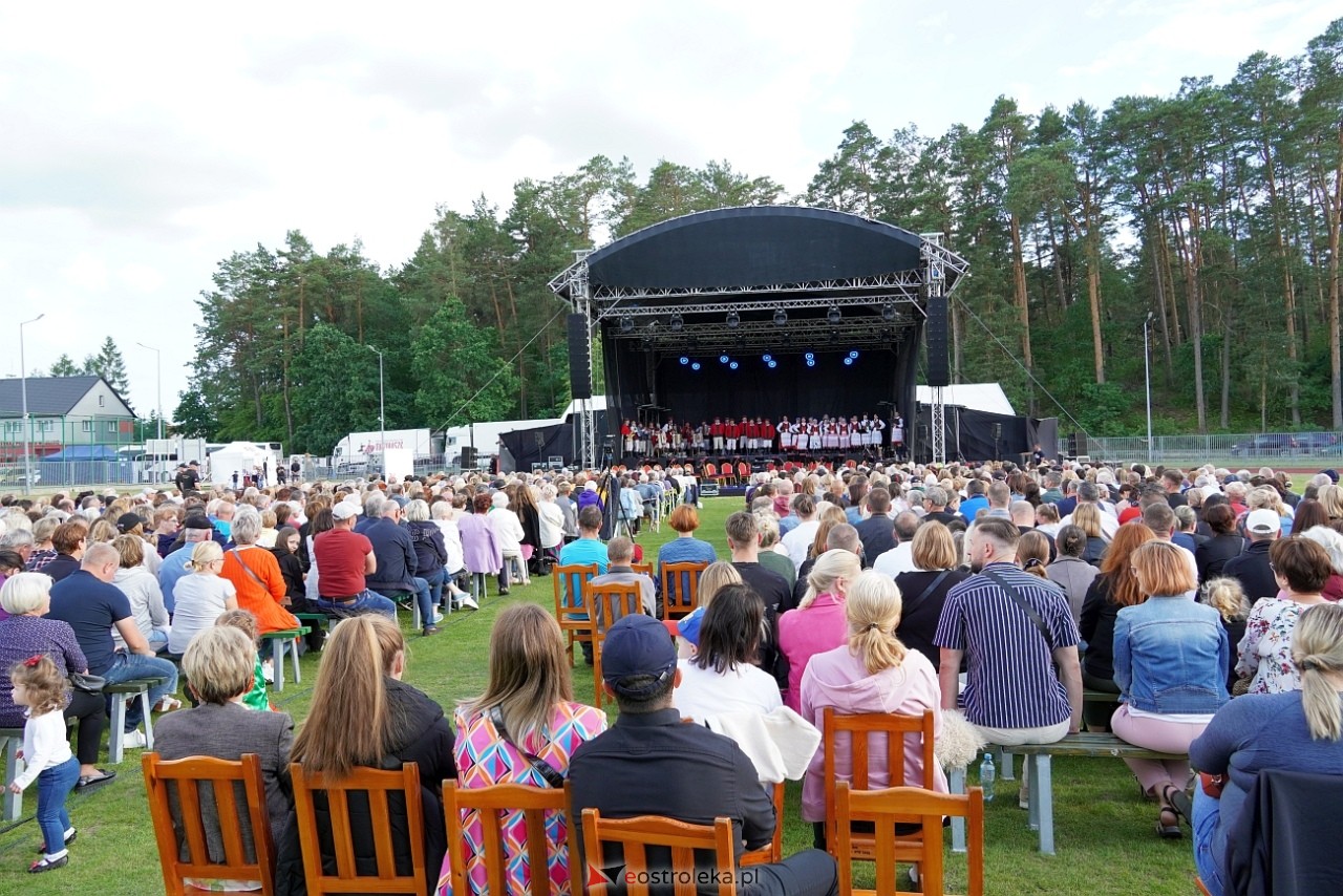 Koncert Zespołu Pieśni i Tańca Mazowsze w Lelisie [12.06.2024] - zdjęcie #153 - eOstroleka.pl