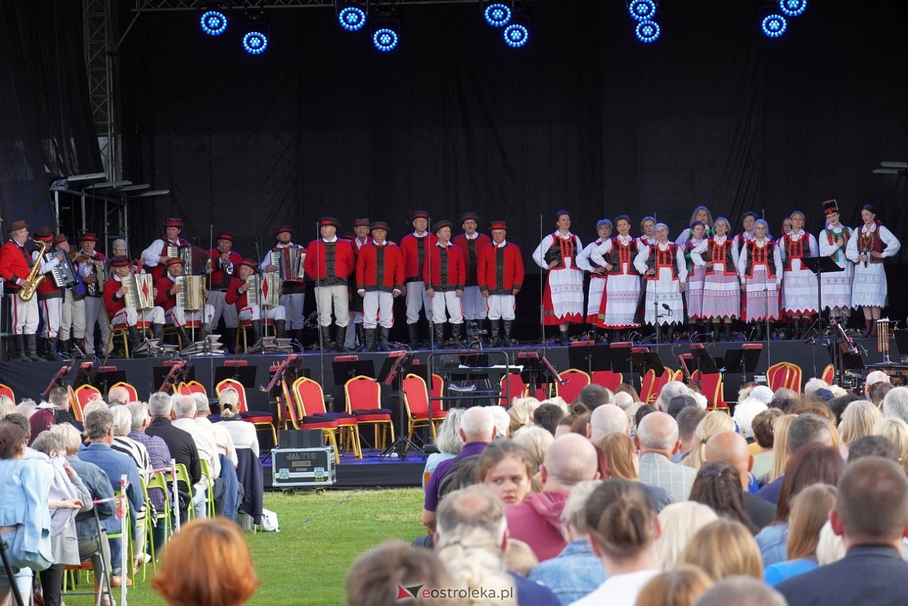 Koncert Zespołu Pieśni i Tańca Mazowsze w Lelisie [12.06.2024] - zdjęcie #152 - eOstroleka.pl