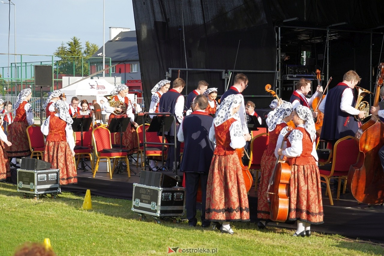 Koncert Zespołu Pieśni i Tańca Mazowsze w Lelisie [12.06.2024] - zdjęcie #143 - eOstroleka.pl