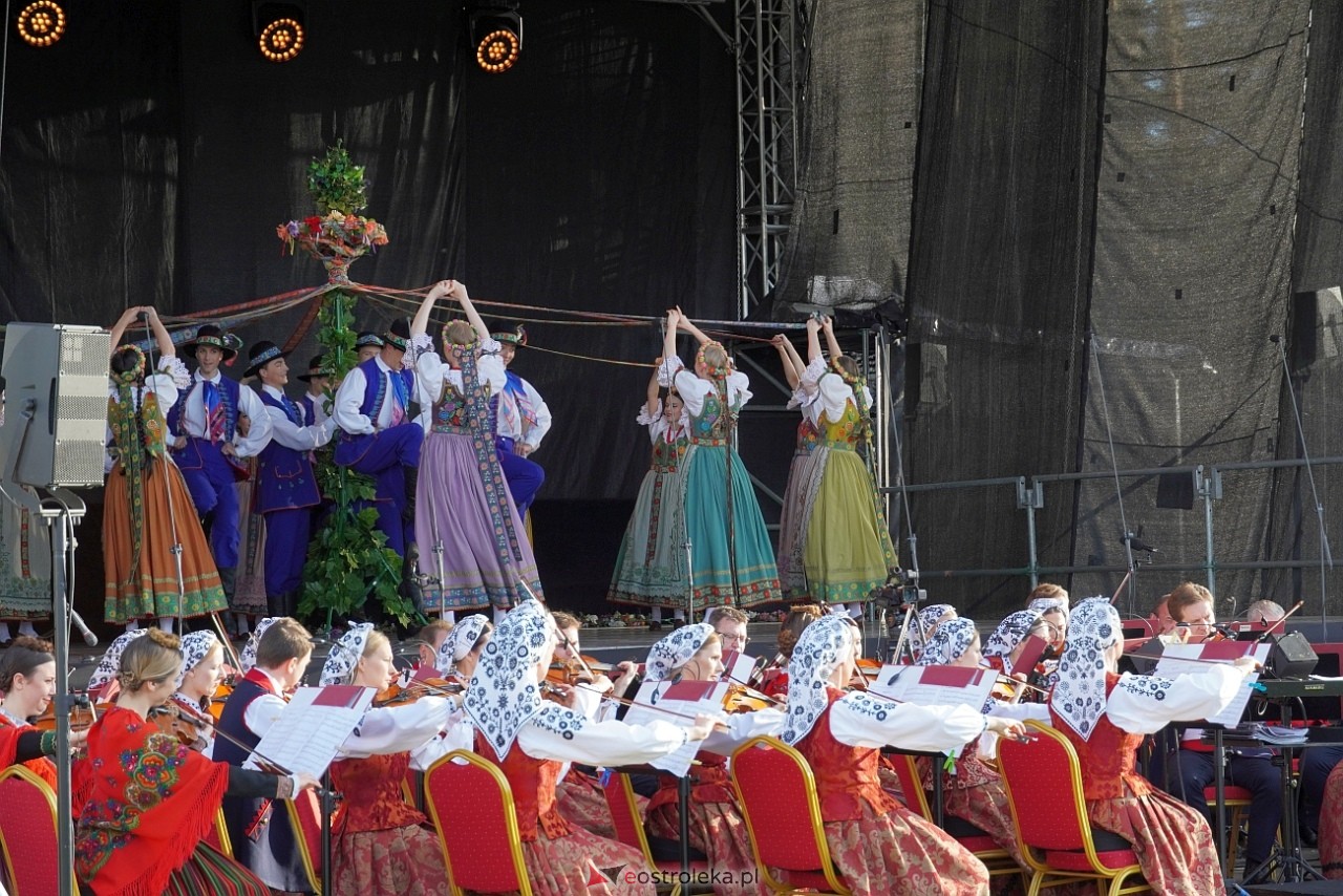 Koncert Zespołu Pieśni i Tańca Mazowsze w Lelisie [12.06.2024] - zdjęcie #16 - eOstroleka.pl
