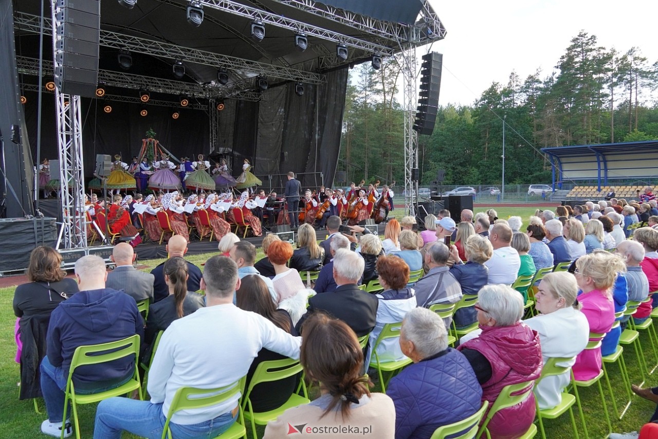 Koncert Zespołu Pieśni i Tańca Mazowsze w Lelisie [12.06.2024] - zdjęcie #75 - eOstroleka.pl