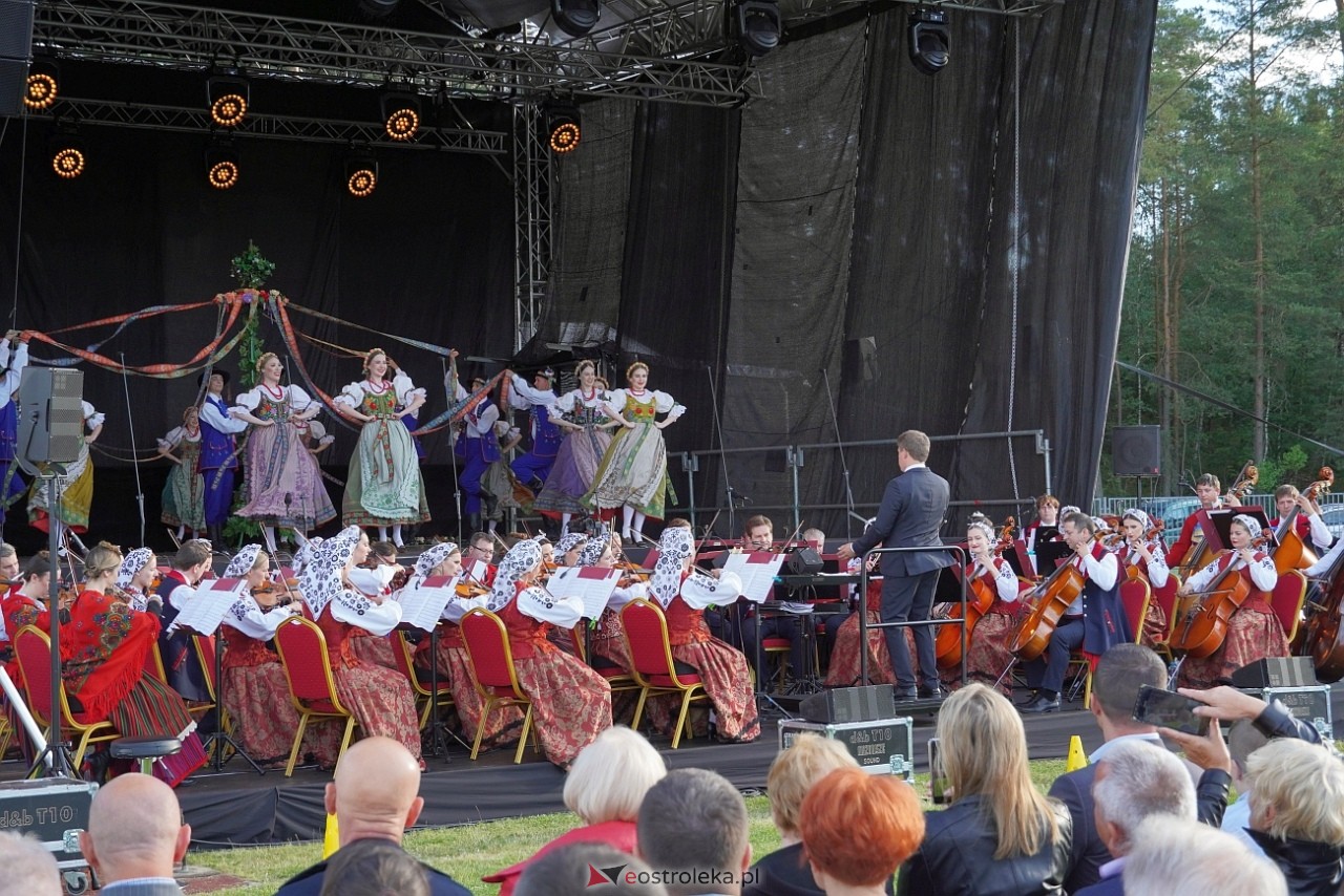 Koncert Zespołu Pieśni i Tańca Mazowsze w Lelisie [12.06.2024] - zdjęcie #71 - eOstroleka.pl
