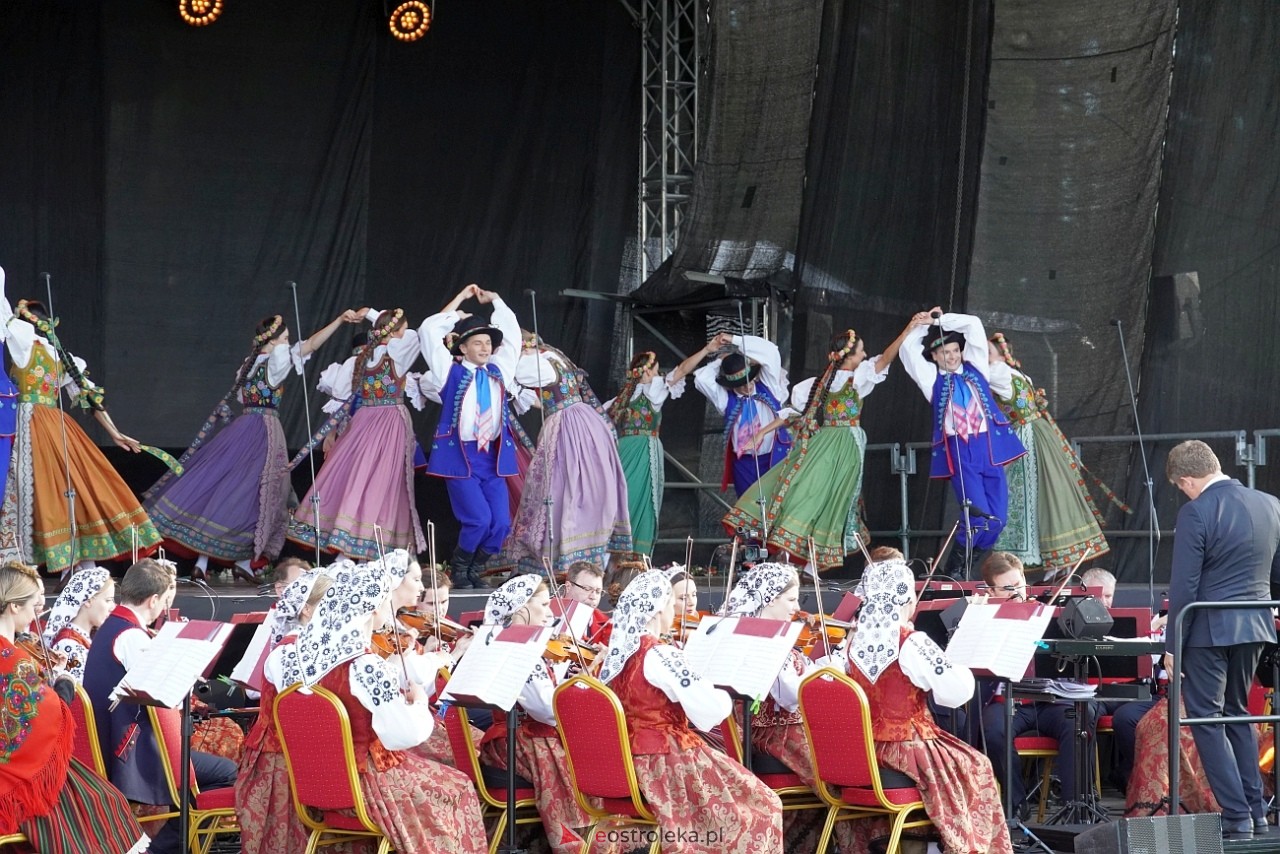 Koncert Zespołu Pieśni i Tańca Mazowsze w Lelisie [12.06.2024] - zdjęcie #53 - eOstroleka.pl