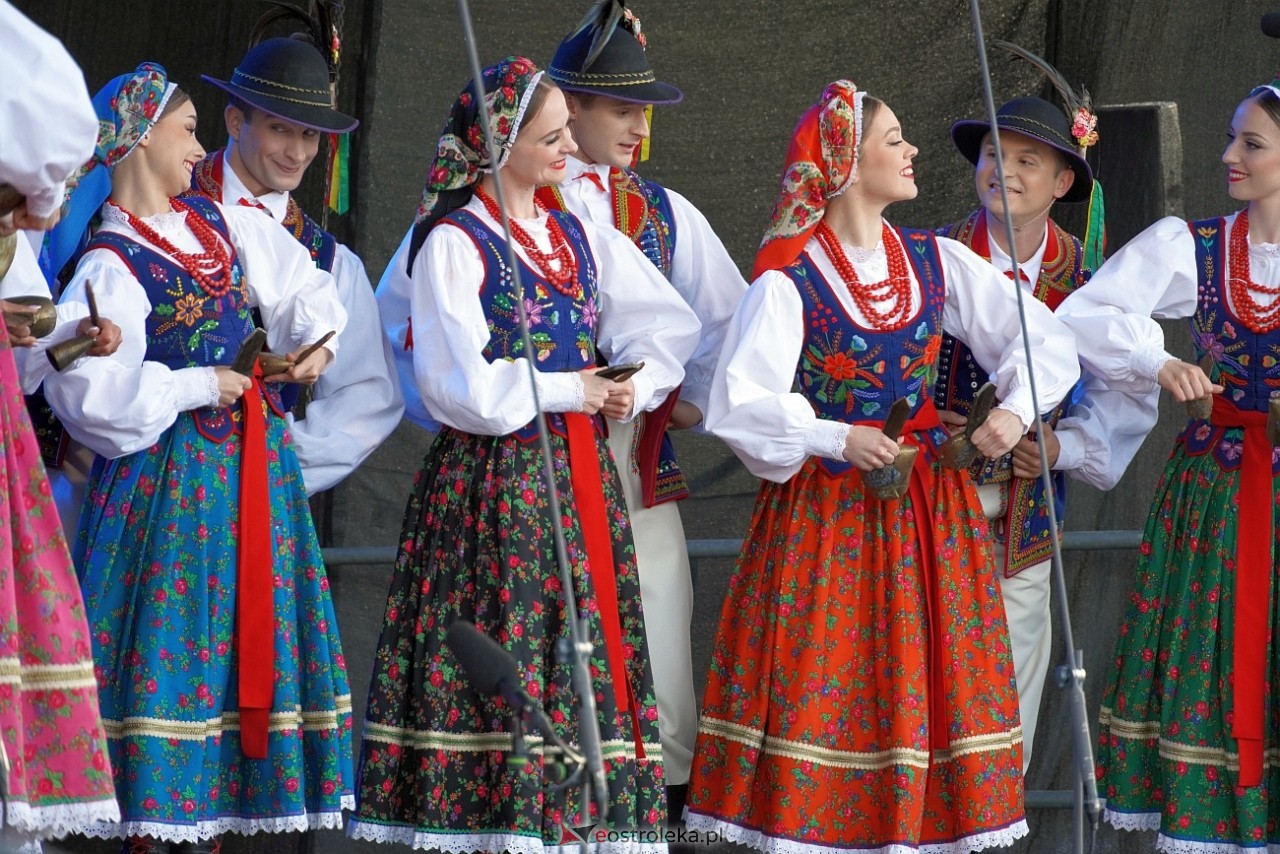 Koncert Zespołu Pieśni i Tańca Mazowsze w Lelisie [12.06.2024] - zdjęcie #13 - eOstroleka.pl