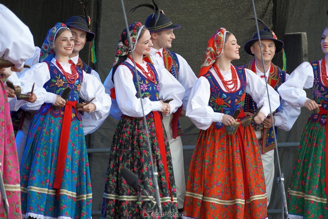Koncert Zespołu Pieśni i Tańca Mazowsze w Lelisie [12.06.2024] - zdjęcie #11 - eOstroleka.pl