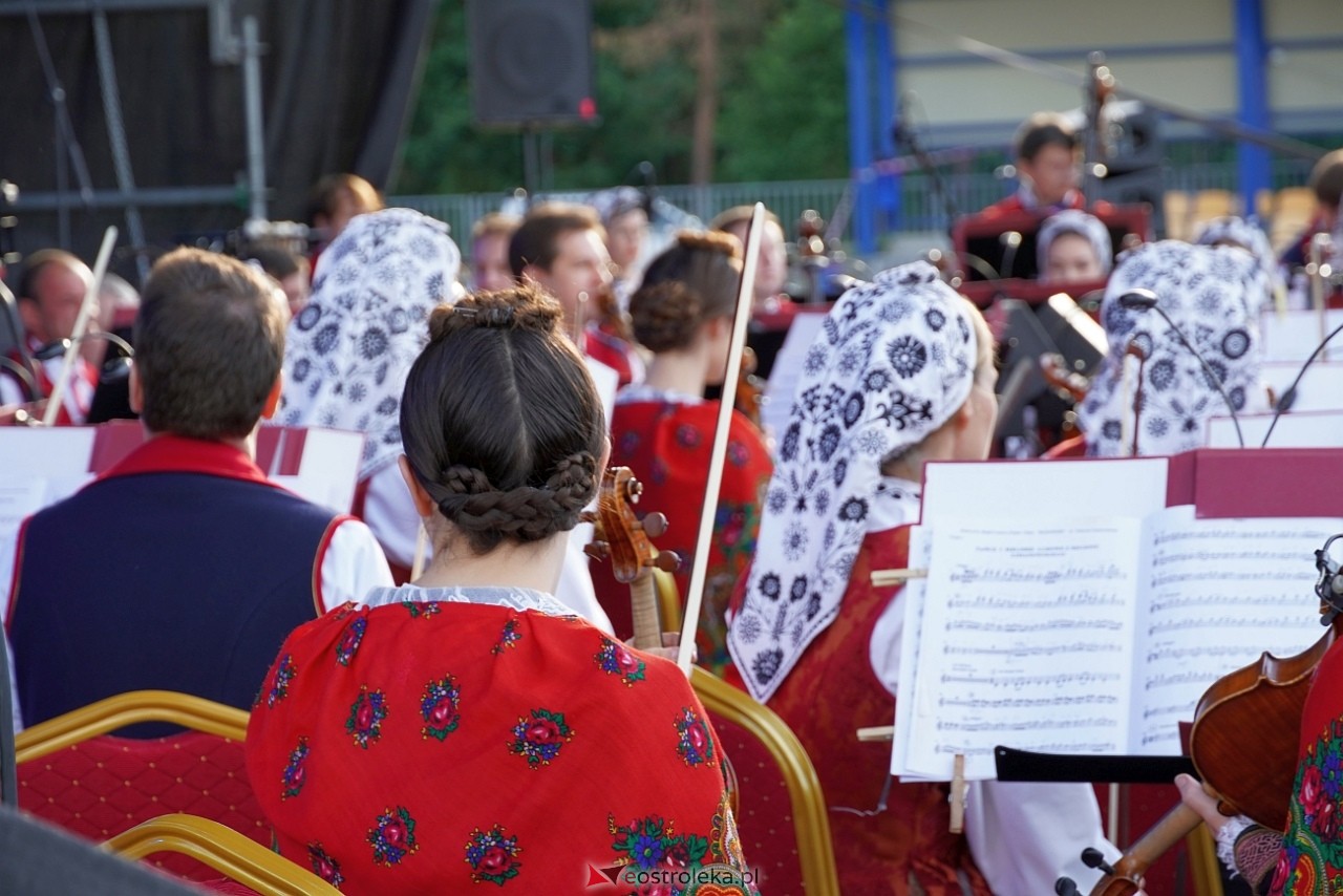 Koncert Zespołu Pieśni i Tańca Mazowsze w Lelisie [12.06.2024] - zdjęcie #8 - eOstroleka.pl