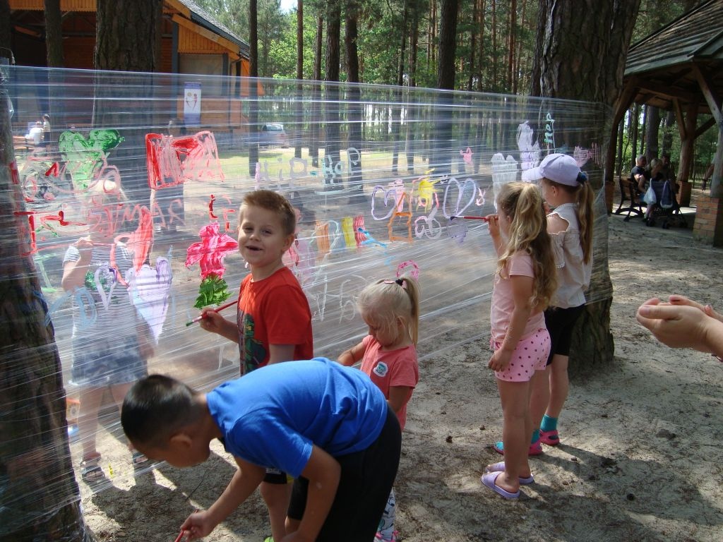 Święto Rodziny z Zespołem Placówek Wsparcia Dziennego w Zagrodzie Kurpiowskiej [08.06.2024] - zdjęcie #7 - eOstroleka.pl