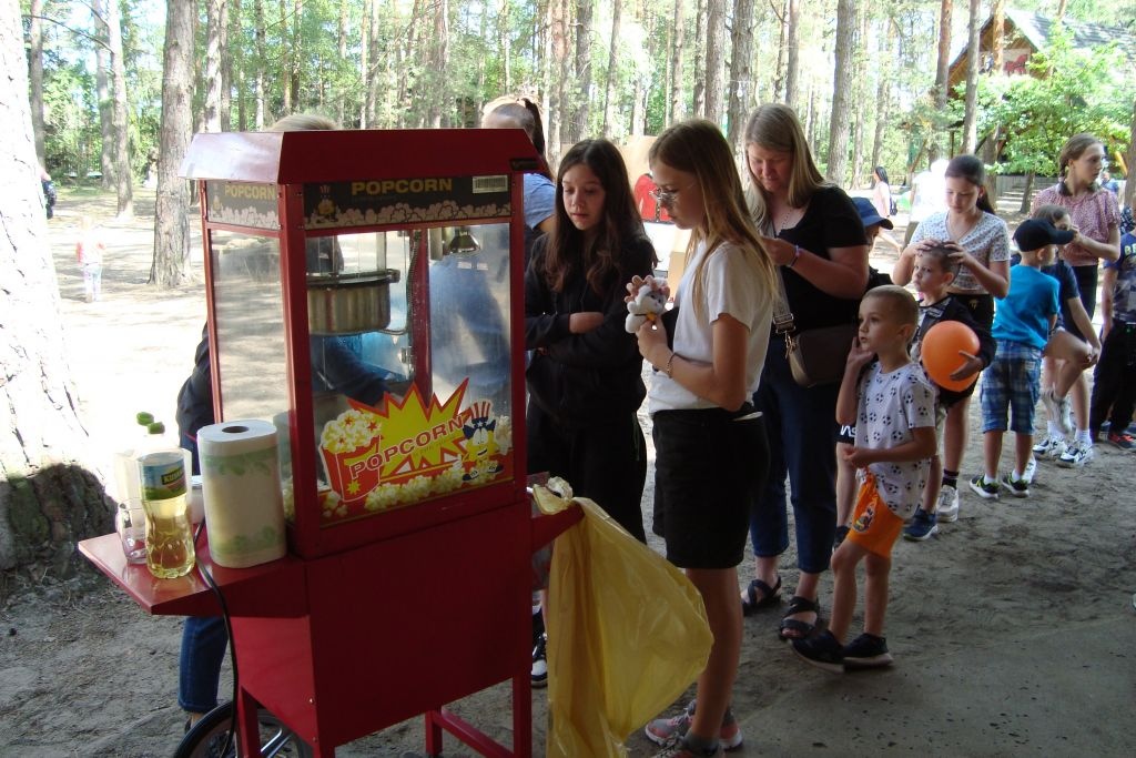 Święto Rodziny z Zespołem Placówek Wsparcia Dziennego w Zagrodzie Kurpiowskiej [08.06.2024] - zdjęcie #5 - eOstroleka.pl