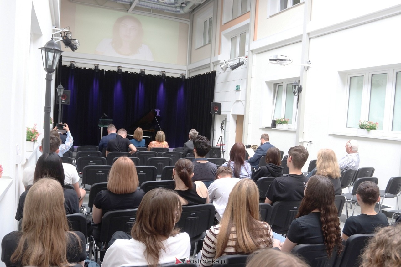 Konferencja naukowa „Dzieje militarne powiatu ostrołęckiego” [13.06.2024] - zdjęcie #13 - eOstroleka.pl