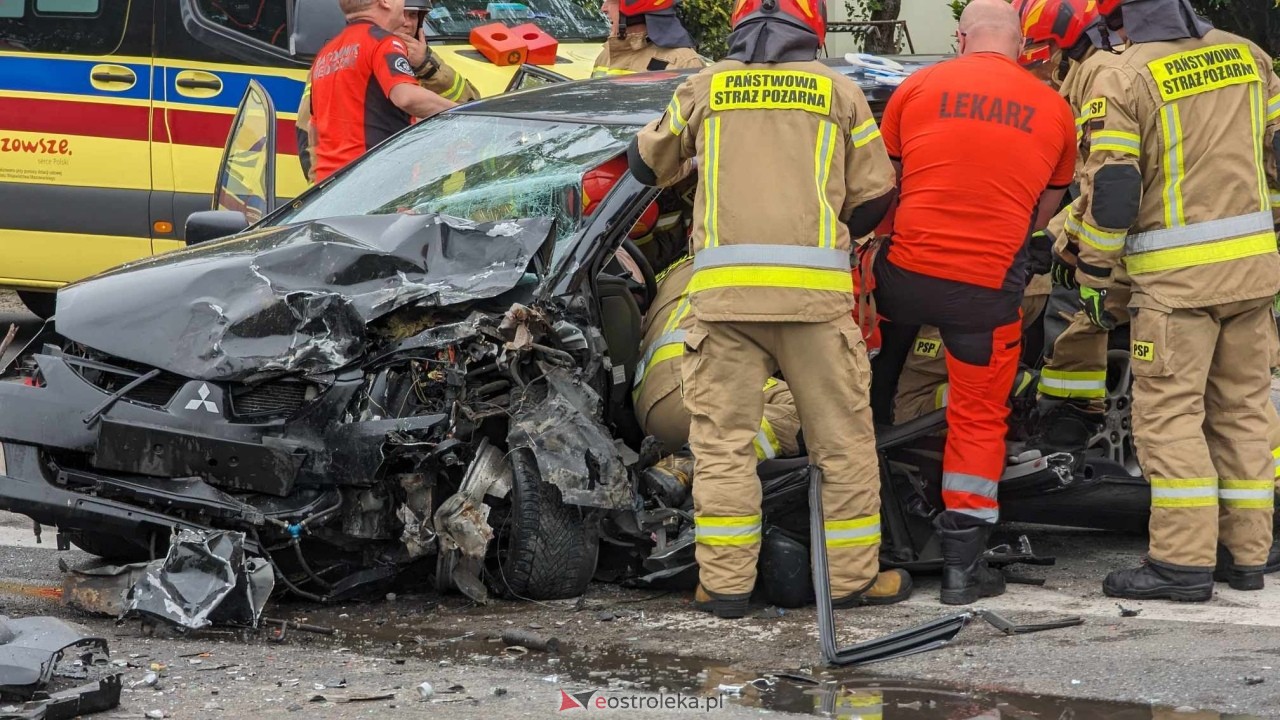 Wypadek na ulicy Traugutta w Ostrołęce [13.06.2024] - zdjęcie #17 - eOstroleka.pl