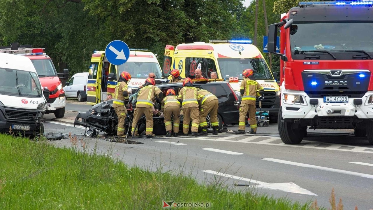 Wypadek na ulicy Traugutta w Ostrołęce [13.06.2024] - zdjęcie #9 - eOstroleka.pl