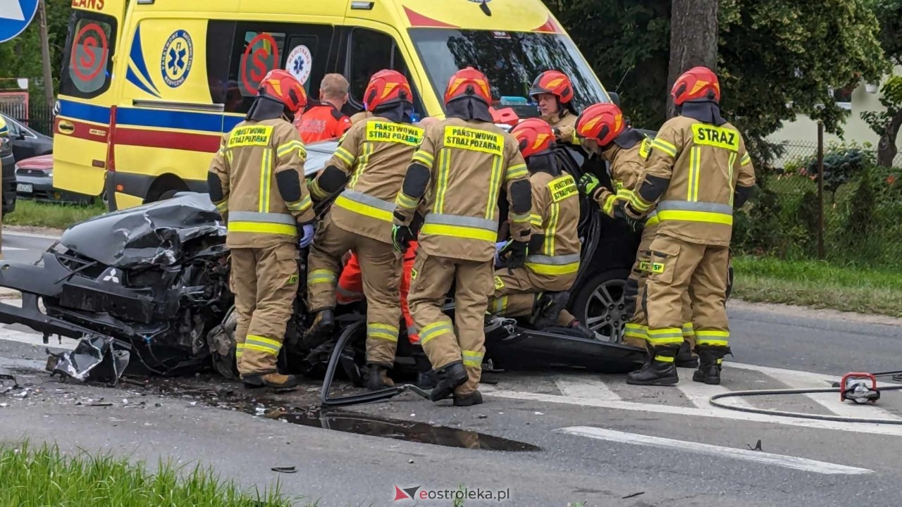 Wypadek na ulicy Traugutta w Ostrołęce [13.06.2024] - zdjęcie #3 - eOstroleka.pl