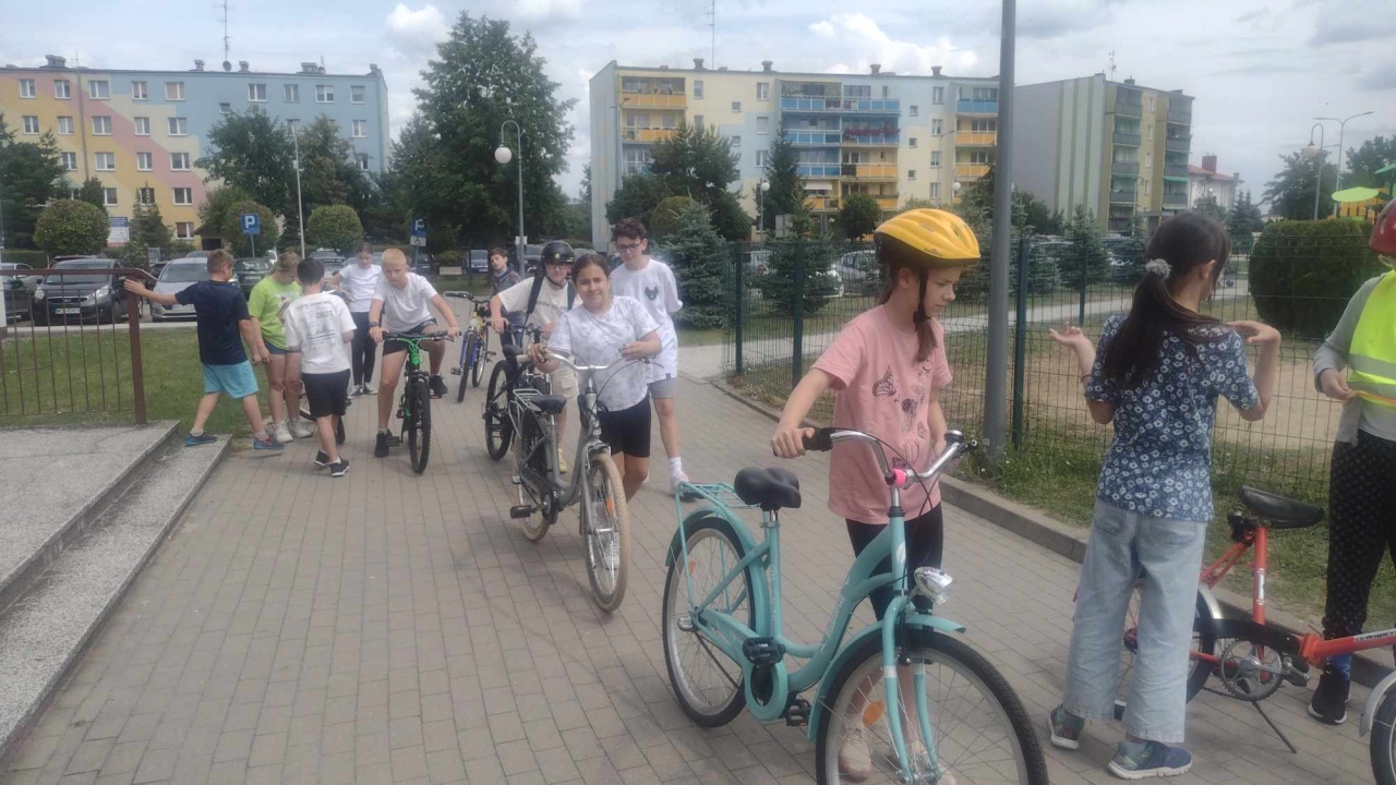 Egzamin na kartę rowerową w SP 10 w Ostrołęce - zdjęcie #3 - eOstroleka.pl