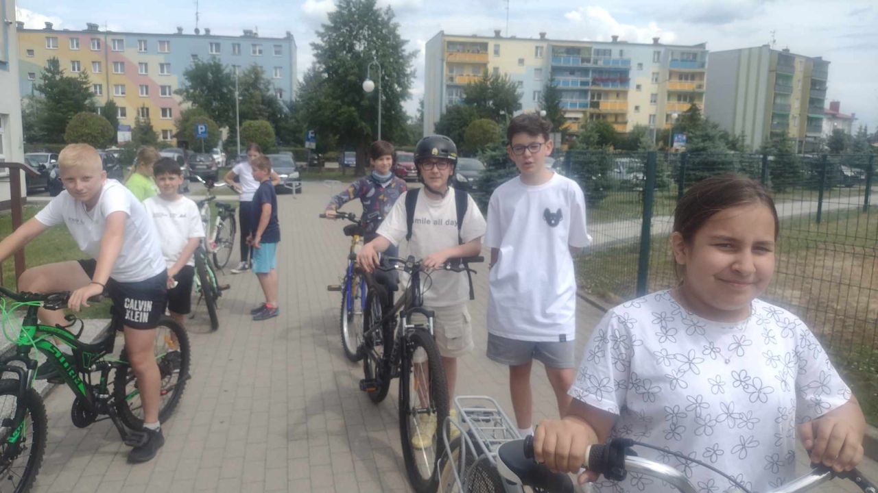 Egzamin na kartę rowerową w SP 10 w Ostrołęce - zdjęcie #7 - eOstroleka.pl
