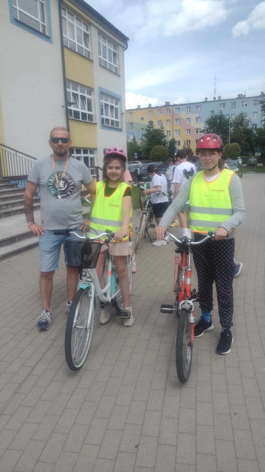 Egzamin na kartę rowerową w SP 10 w Ostrołęce - zdjęcie #2 - eOstroleka.pl