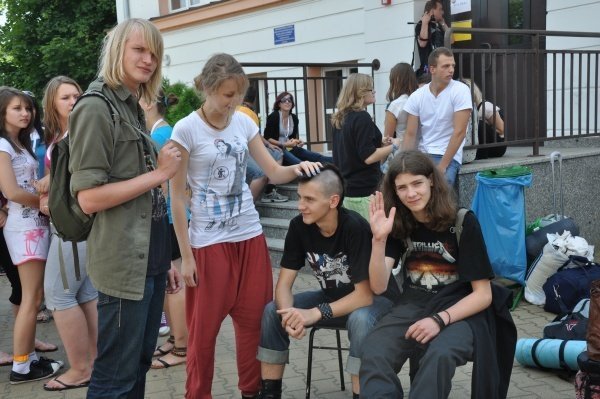 Ostatnie chwile przed rozpoczęciem VI Przystanku PaT(5 VII 2011) - zdjęcie #45 - eOstroleka.pl