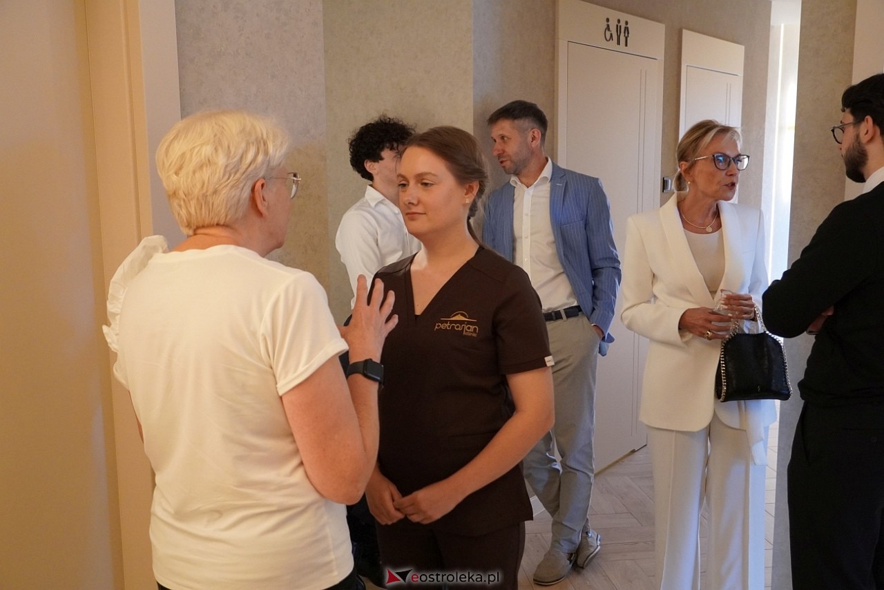 Otwarcie nowej siedziby Petrosjan Clinic [15.06.2024] - zdjęcie #10 - eOstroleka.pl