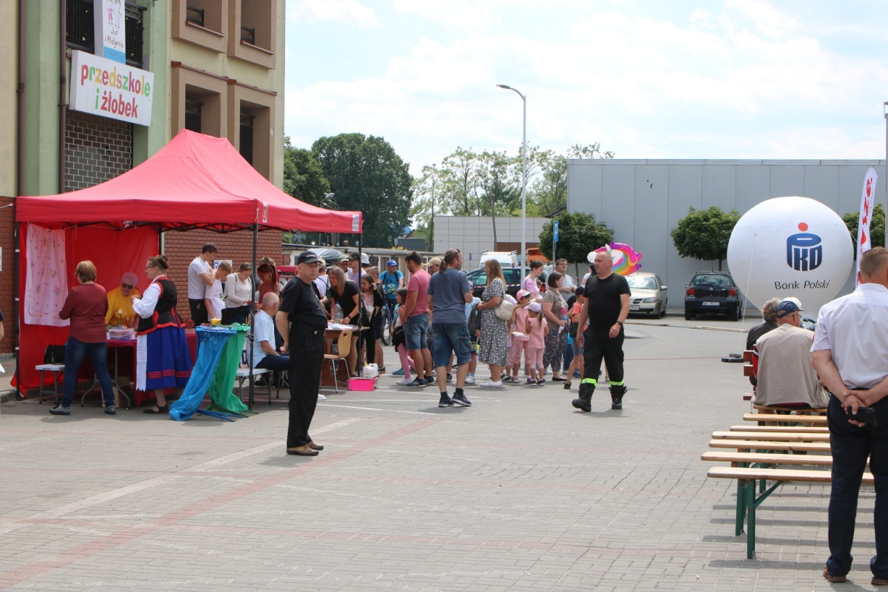 Festyn Spółdzielczy z okazji 65-lecia Ostrołęckiej Spółdzielni Mieszkaniowej[15.06.24] - zdjęcie #10 - eOstroleka.pl