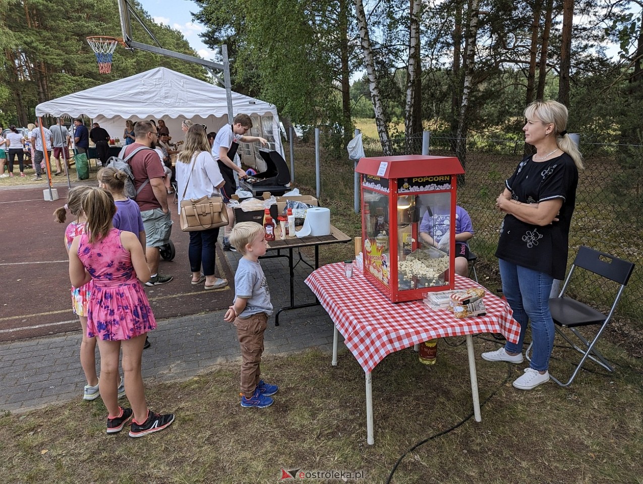 Dzień Dziecka i Kino Plenerowe z KGW Łazowianki [15.06.2024] - zdjęcie #13 - eOstroleka.pl