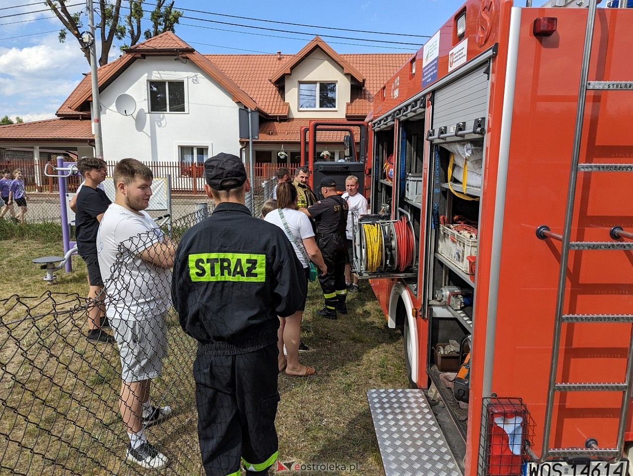 Dzień Dziecka i Kino Plenerowe z KGW Łazowianki [15.06.2024] - zdjęcie #1 - eOstroleka.pl