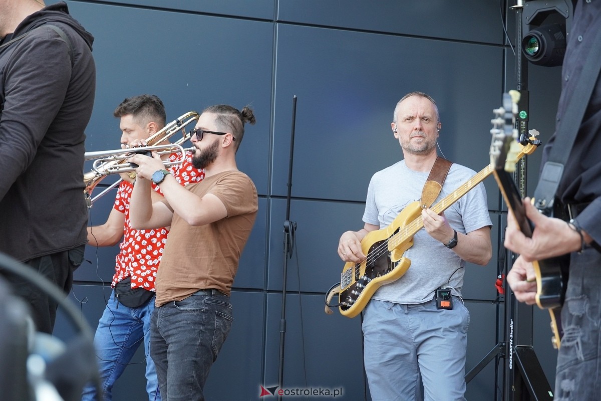 Wesele Kurpiowskie 2024. Koncert Kapeli Folkowej Horpyna - zdjęcie #70 - eOstroleka.pl