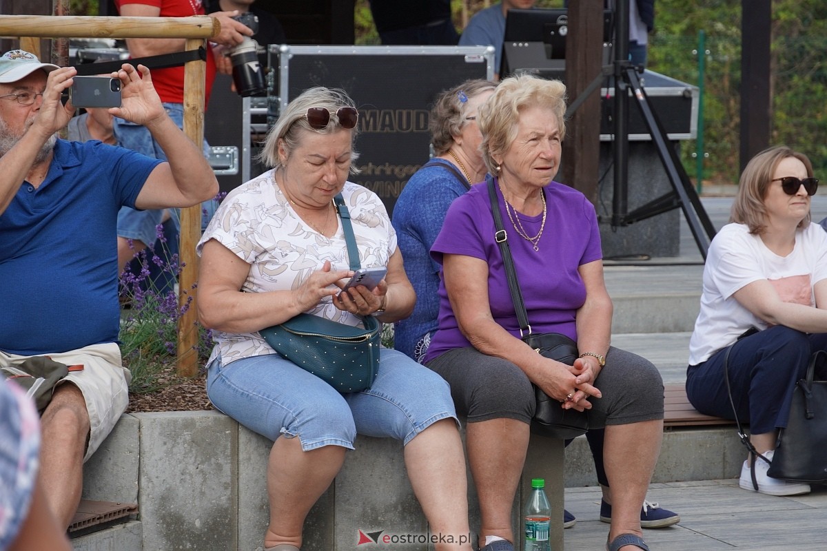 Wesele Kurpiowskie 2024. Koncert Kapeli Folkowej Horpyna - zdjęcie #66 - eOstroleka.pl