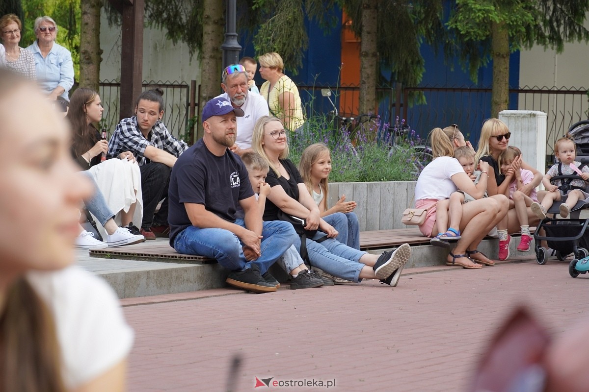 Wesele Kurpiowskie 2024. Koncert Kapeli Folkowej Horpyna - zdjęcie #61 - eOstroleka.pl