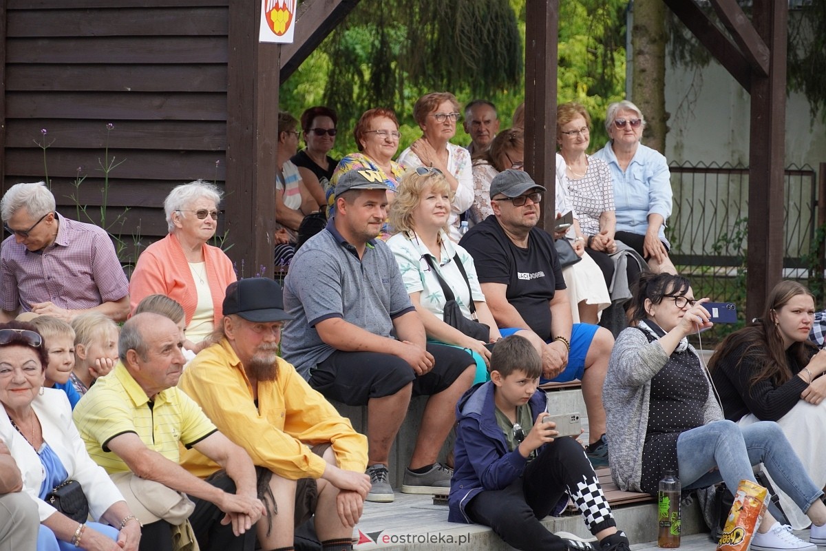 Wesele Kurpiowskie 2024. Koncert Kapeli Folkowej Horpyna - zdjęcie #58 - eOstroleka.pl