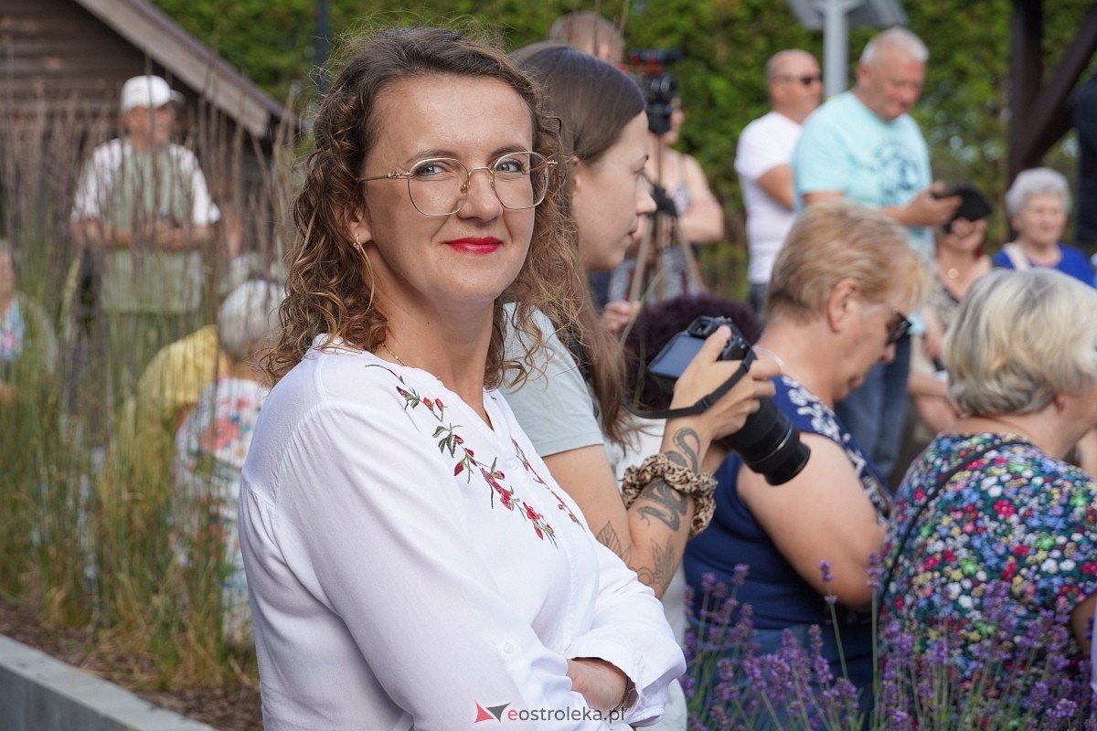 Wesele Kurpiowskie 2024. Koncert Kapeli Folkowej Horpyna - zdjęcie #56 - eOstroleka.pl