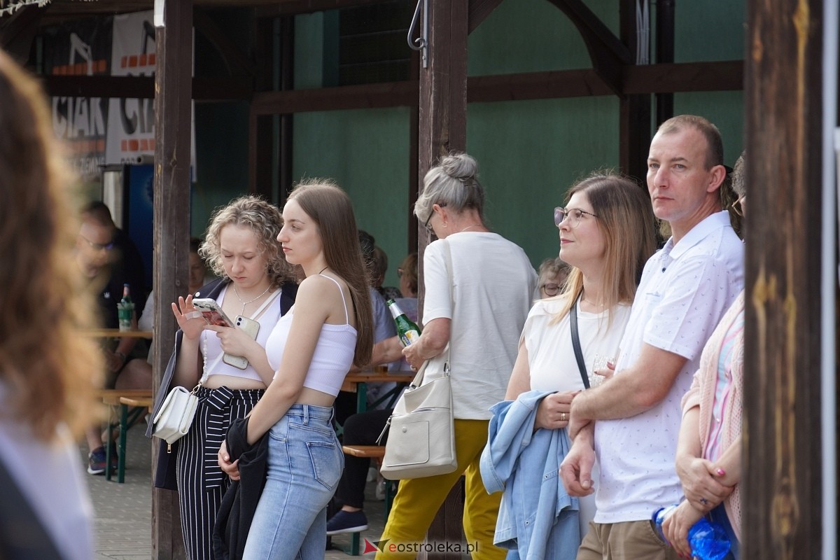 Wesele Kurpiowskie 2024. Koncert Kapeli Folkowej Horpyna - zdjęcie #54 - eOstroleka.pl