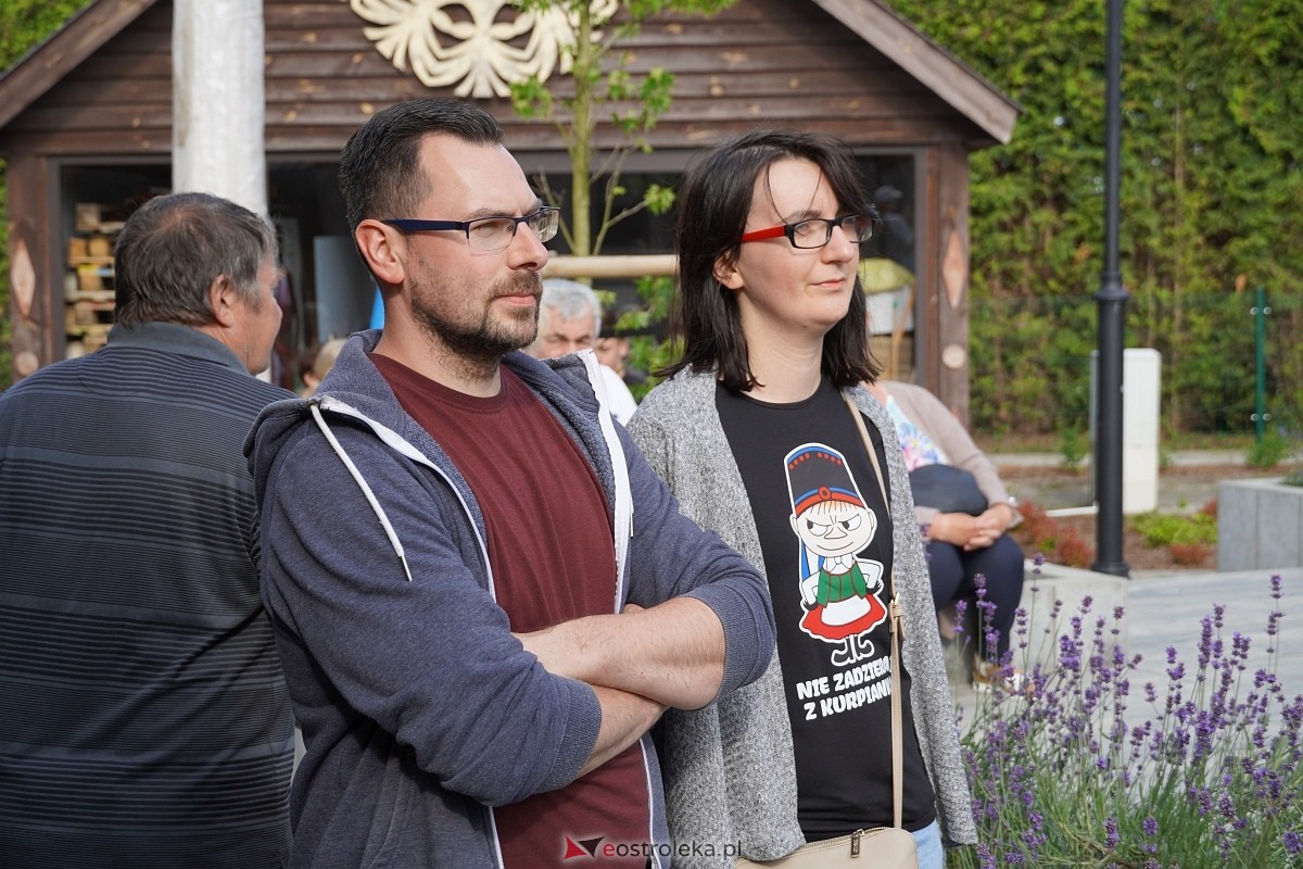 Wesele Kurpiowskie 2024. Koncert Kapeli Folkowej Horpyna - zdjęcie #52 - eOstroleka.pl