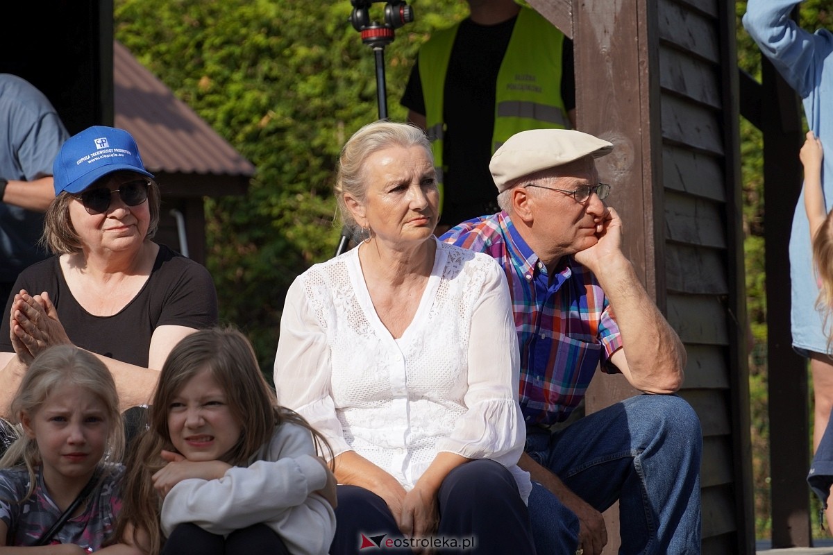 Wesele Kurpiowskie 2024. Koncert Kapeli Folkowej Horpyna - zdjęcie #42 - eOstroleka.pl