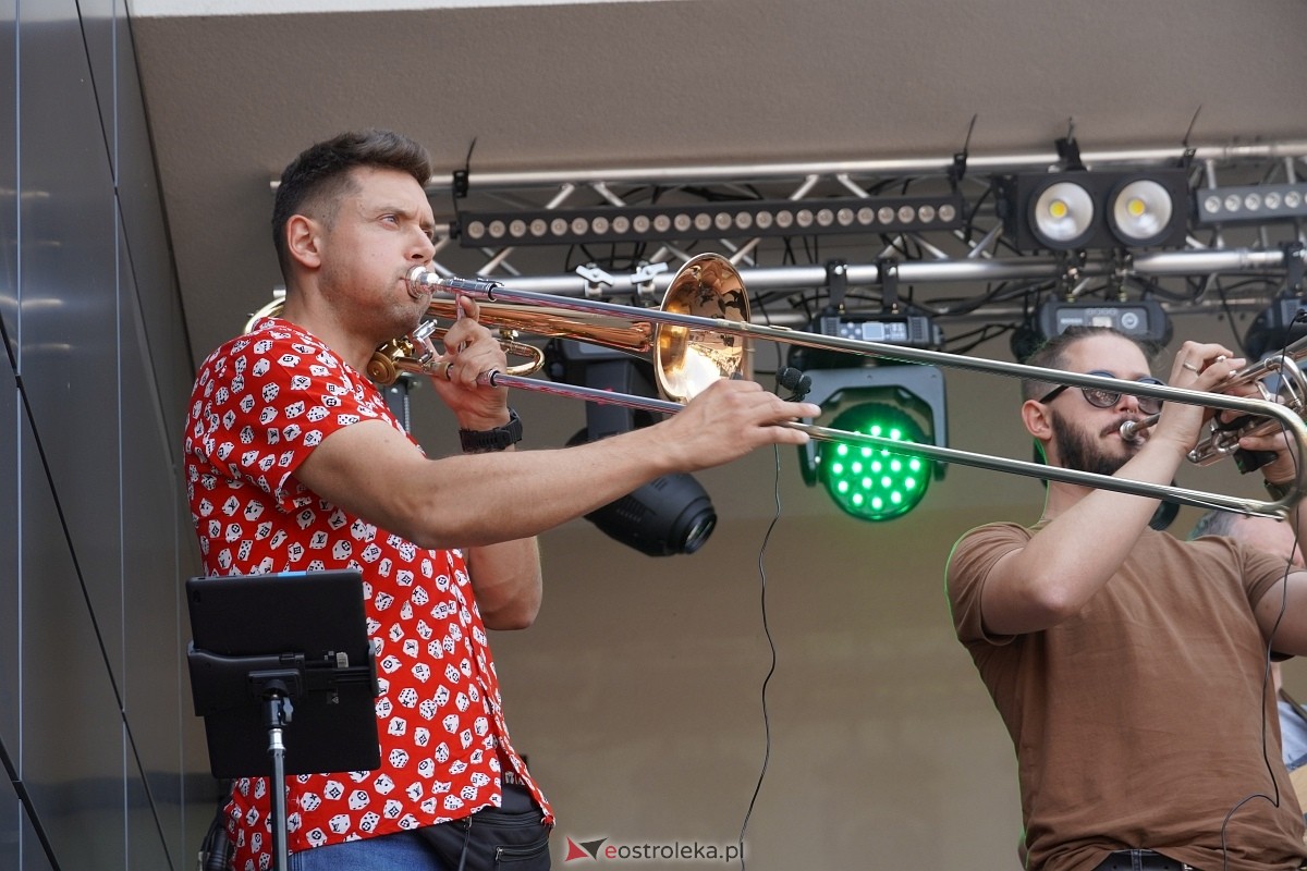 Wesele Kurpiowskie 2024. Koncert Kapeli Folkowej Horpyna - zdjęcie #39 - eOstroleka.pl