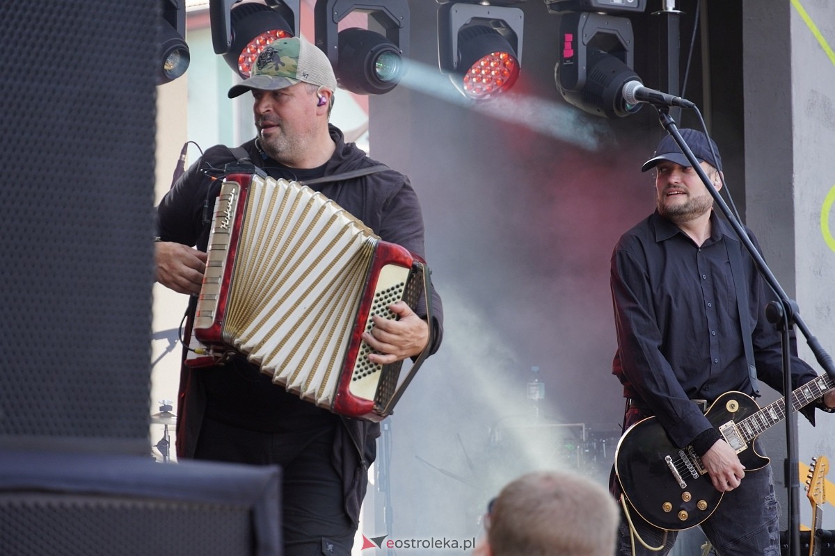 Wesele Kurpiowskie 2024. Koncert Kapeli Folkowej Horpyna - zdjęcie #28 - eOstroleka.pl