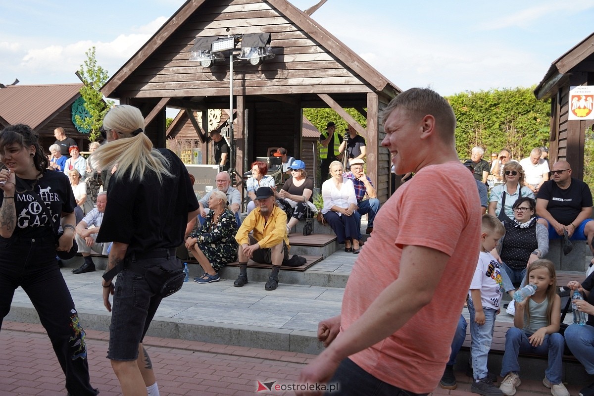 Wesele Kurpiowskie 2024. Koncert Kapeli Folkowej Horpyna - zdjęcie #22 - eOstroleka.pl