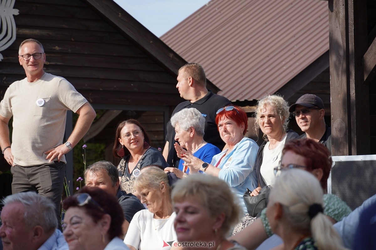 Wesele Kurpiowskie 2024. Koncert Kapeli Folkowej Horpyna - zdjęcie #16 - eOstroleka.pl
