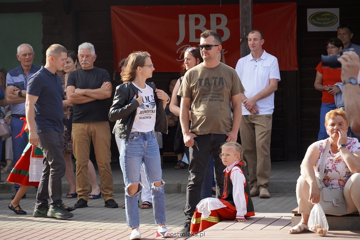 Wesele Kurpiowskie 2024. Koncert Kapeli Folkowej Horpyna - zdjęcie #10 - eOstroleka.pl