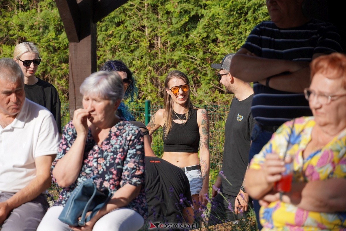 Wesele Kurpiowskie 2024. Koncert Kapeli Folkowej Horpyna - zdjęcie #9 - eOstroleka.pl