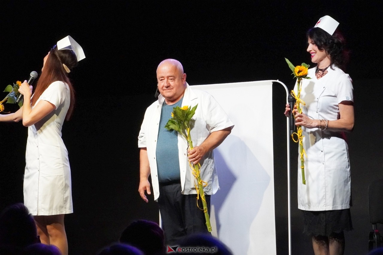 Spektakl pt. Doktor Miłość w Multimedialnym Centrum Natura [15.06.2024] - zdjęcie #5 - eOstroleka.pl