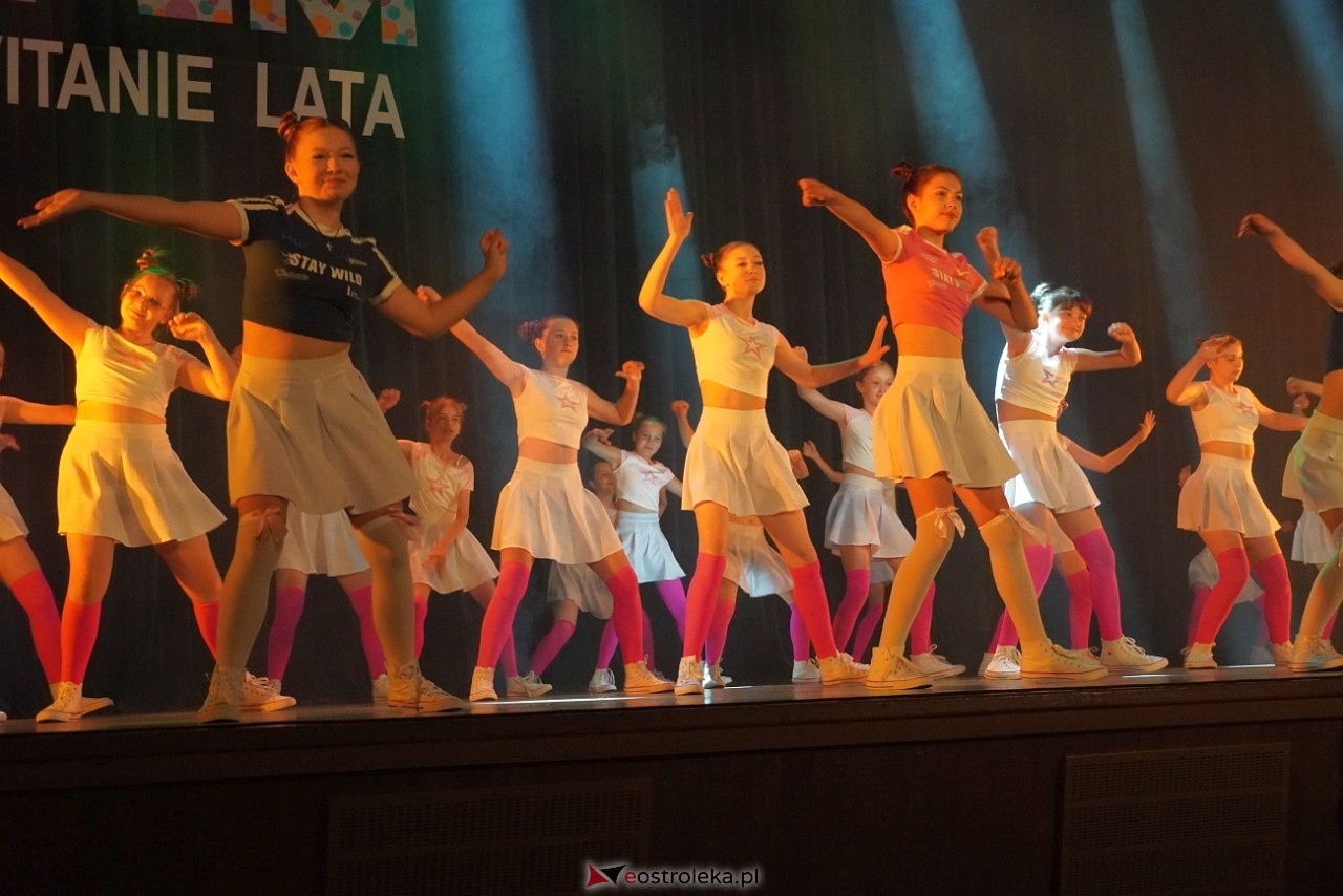 Zespół Tańca Współczesnego De-eM przywitał lato w rytmie K-popu! [16.06.2024] - zdjęcie #100 - eOstroleka.pl