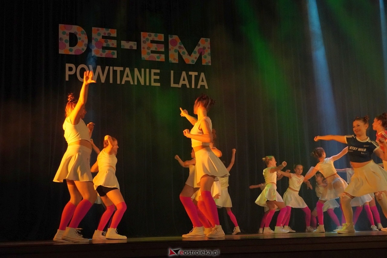 Zespół Tańca Współczesnego De-eM przywitał lato w rytmie K-popu! [16.06.2024] - zdjęcie #96 - eOstroleka.pl