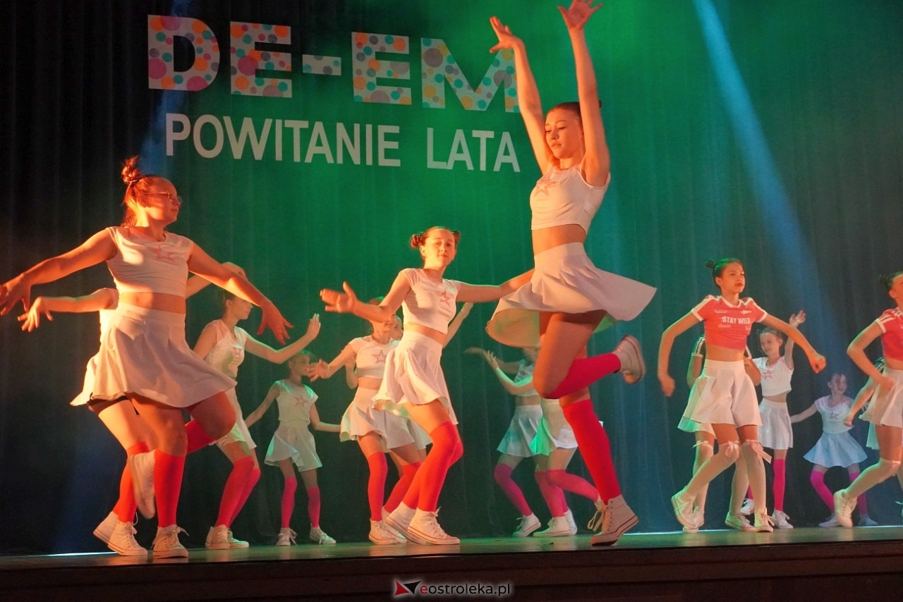 Zespół Tańca Współczesnego De-eM przywitał lato w rytmie K-popu! [16.06.2024] - zdjęcie #91 - eOstroleka.pl