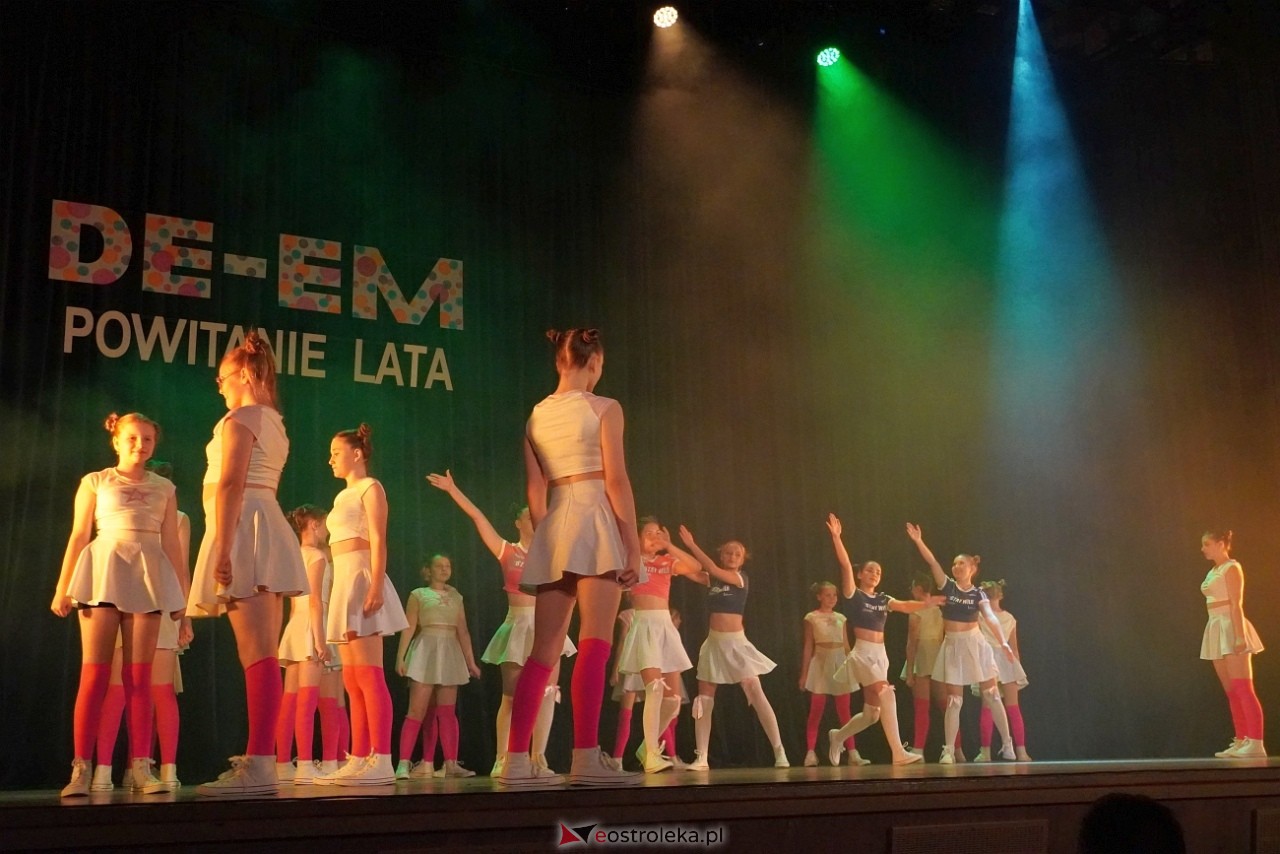 Zespół Tańca Współczesnego De-eM przywitał lato w rytmie K-popu! [16.06.2024] - zdjęcie #88 - eOstroleka.pl